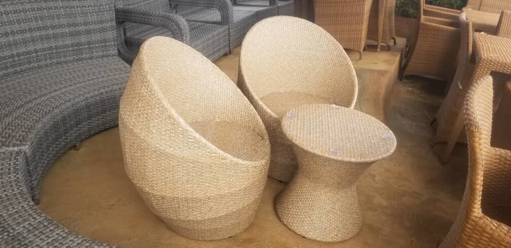 Round wicker rattan table chairs