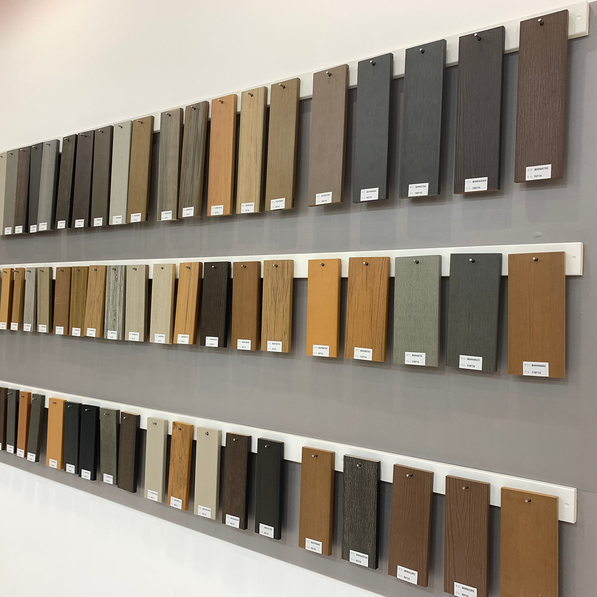 6 Facts You Need to Know about Plastic Wood Furniture